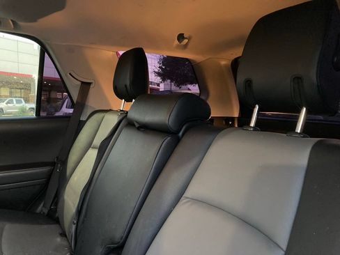 Used 2022 Toyota 4Runner SR5 Premium w/ Moonroof Package RWD image 11