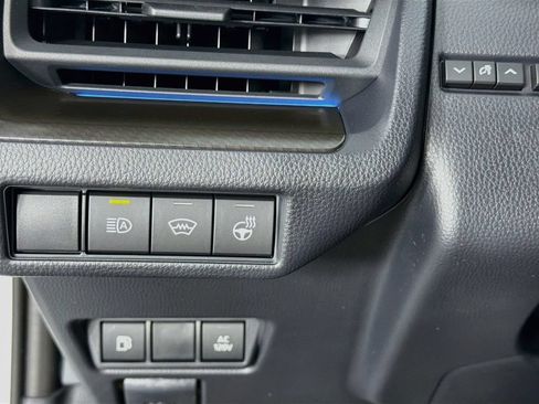 New 2027 Toyota Prius Plug-In Hybrid FWD image 14