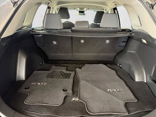 Used 2025 Toyota RAV4 XLE FWD image 20