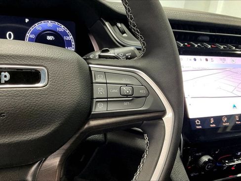 New 2025 Jeep Grand Cherokee Limited w/ Black Appearance Package image 22