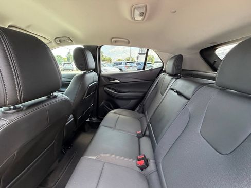 Used 2023 Buick Encore GX Select FWD image 5