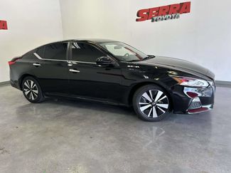 Used 2022 Nissan Altima 2.5 SV FWD video 2