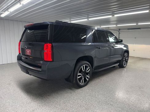 Used 2020 Chevrolet Suburban Premier AWD/4WD image 7