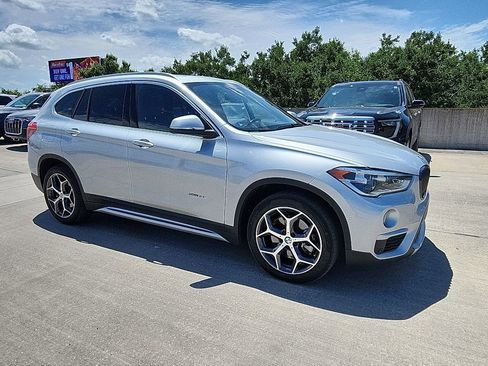 Used 2017 BMW X1 sDrive28i FWD image 1