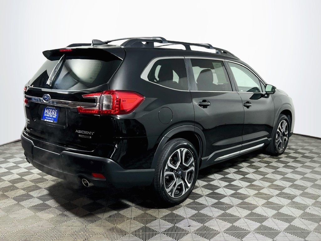 Used 2023 Subaru Ascent Limited AWD/4WD image 7