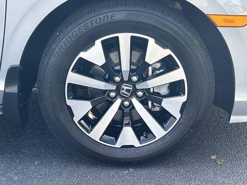 Used 2025 Honda Odyssey EX-L image 33