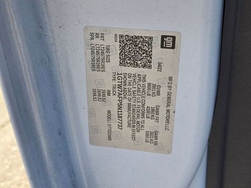 Used 2022 GMC Savana 2500 w/ Driver Convenience Package image 18