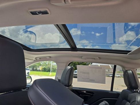 New 2025 Lincoln Aviator 2WD w/ Equipment Group 101A image 29