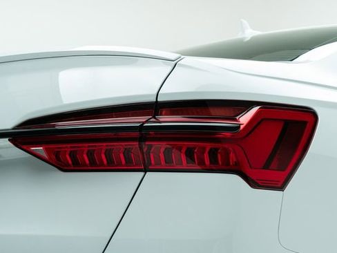 Used 2021 Audi S6 Premium Plus w/ S6 Executive Package image 15