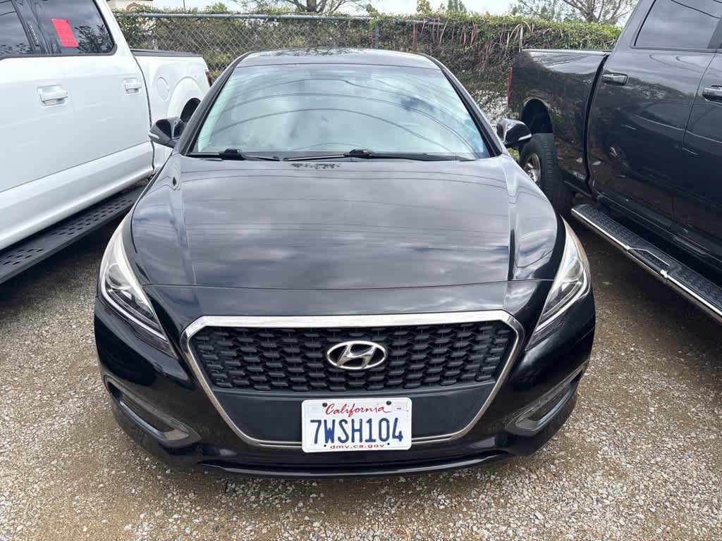 Used 2017 Hyundai Sonata SE FWD image 2