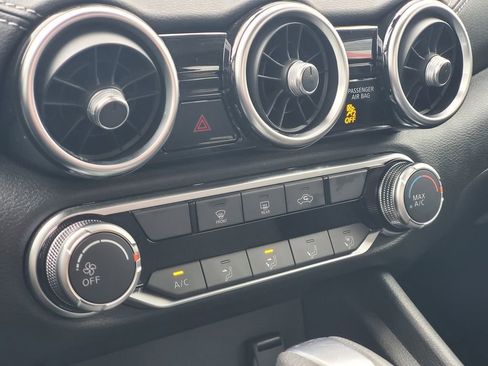 Used 2023 Nissan Sentra SV image 27