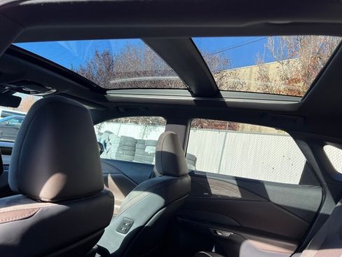 Used 2024 Lexus RX 450h Luxury w/ Convenience Package image 25