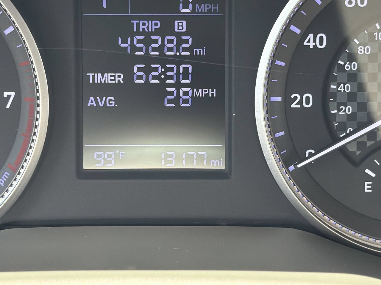 Used 2019 Hyundai Elantra SE FWD image 29