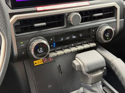 New 2026 Toyota 4Runner Limited AWD/4WD image 14