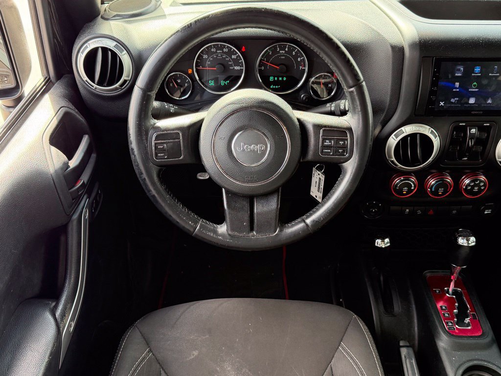 Used 2018 Jeep Wrangler Unlimited Sahara AWD/4WD image 9