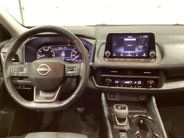 Used 2025 Nissan Rogue SV FWD image 22
