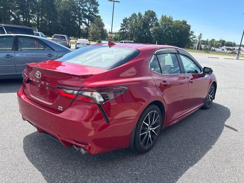 Used 2021 Toyota Camry SE w/ Cold Weather Package AWD/4WD image 8