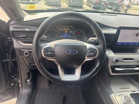 Used 2023 Ford Explorer XLT w/ Class IV Trailer Tow Package AWD/4WD image 15