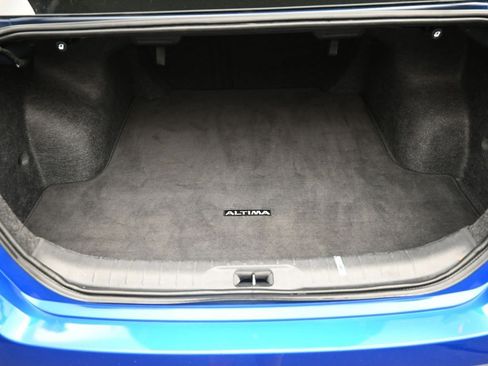 Used 2025 Nissan Altima 2.5 SV image 23