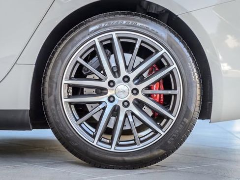 Used 2019 Maserati Ghibli S image 14