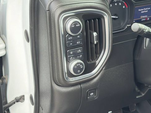 Used 2020 GMC Sierra 1500 Elevation AWD/4WD image 10