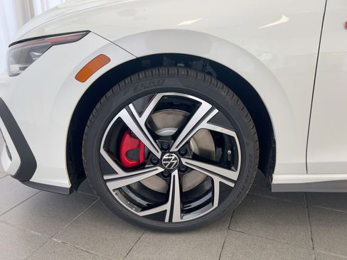 New 2026 Volkswagen Golf SE image 12