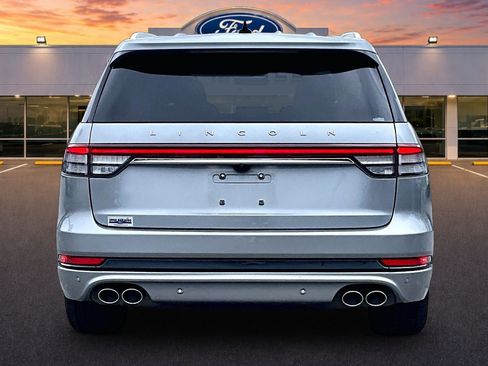 Used 2023 Lincoln Aviator Grand Touring w/ Equipment Group 301A AWD/4WD image 4