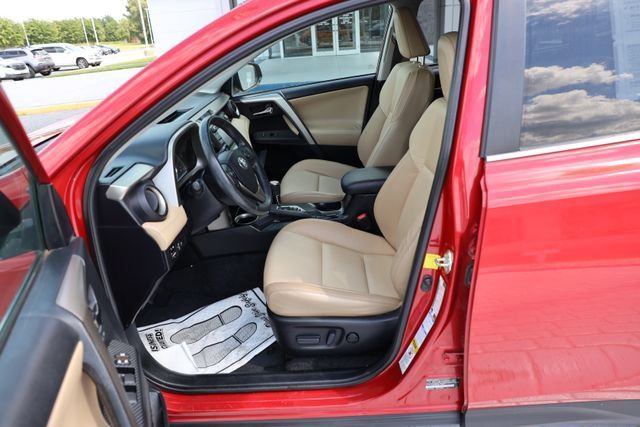 Used 2014 Toyota RAV4 Limited AWD/4WD image 16