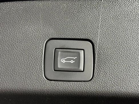 Certified 2025 Buick Encore GX Sport Touring w/ Advanced Technology Package AWD/4WD image 34