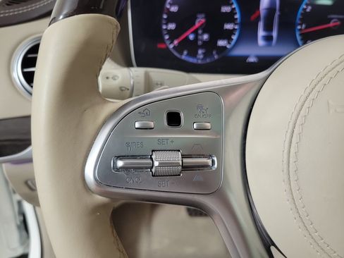 Used 2020 Mercedes-Benz S 560 Sedan image 26