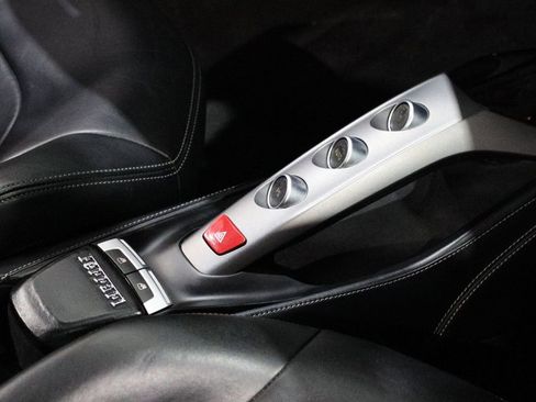 Used 2016 Ferrari 488 GTB image 27