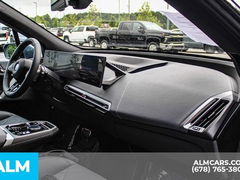 Used 2026 BMW iX xDrive60 w/ M Sport Package AWD/4WD image 23