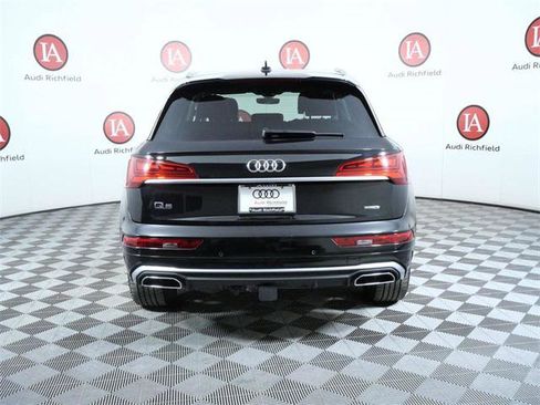 Used 2024 Audi Q5 2.0T Premium Plus w/ Premium Plus Package image 7