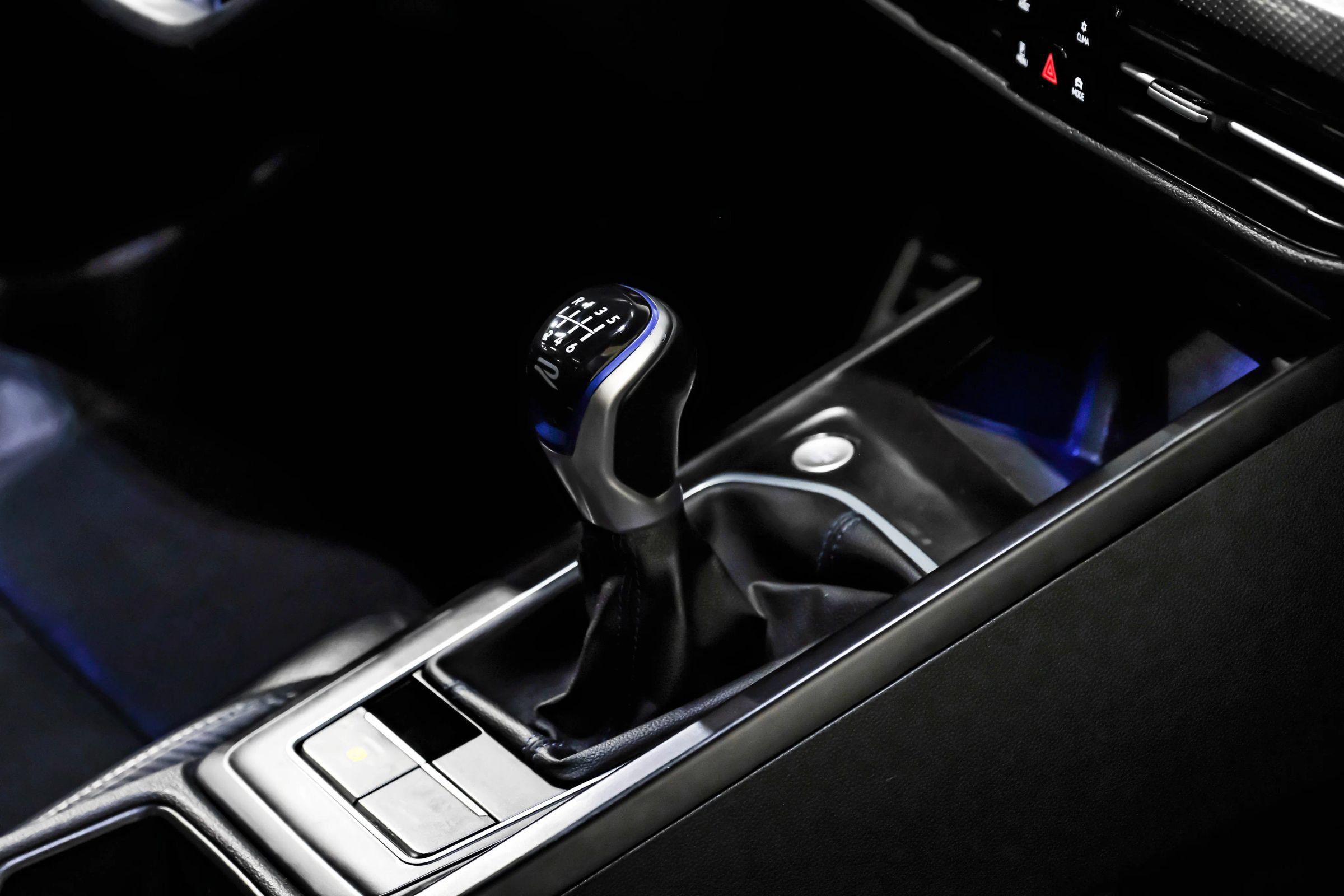 Used 2022 Volkswagen Golf R AWD/4WD image 30