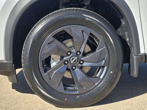 New 2026 Nissan Rogue SV w/ Cold Weather Package image 11