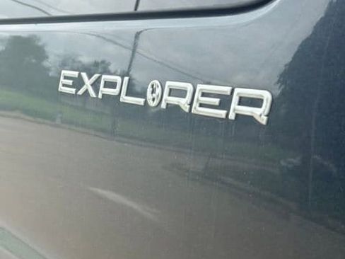 Used 2019 GMC Savana 2500 Extended RWD image 34