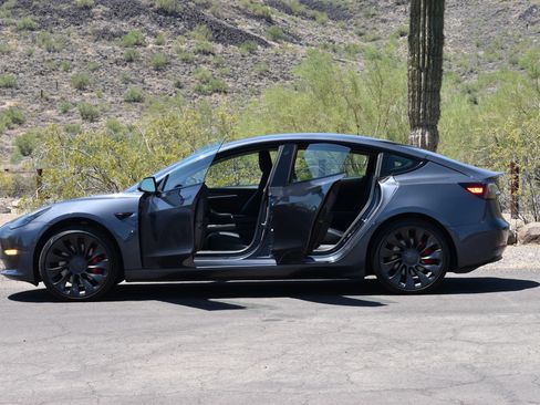 Used 2023 Tesla Model 3 Performance AWD/4WD image 5