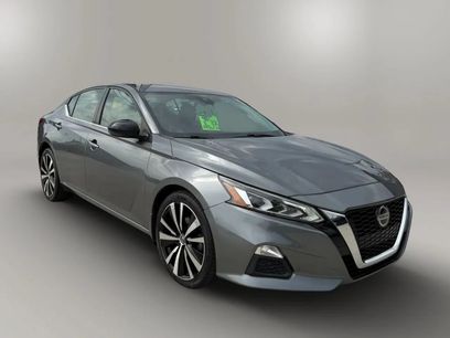 Used 2020 Nissan Altima 2.5 SR w/ Premium Package