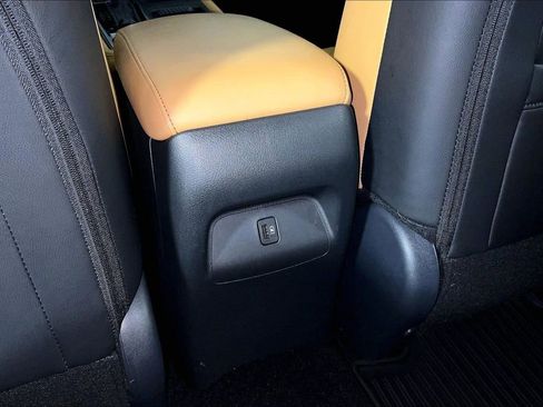 Certified 2025 Nissan Sentra SV w/ SV Premium Package image 34