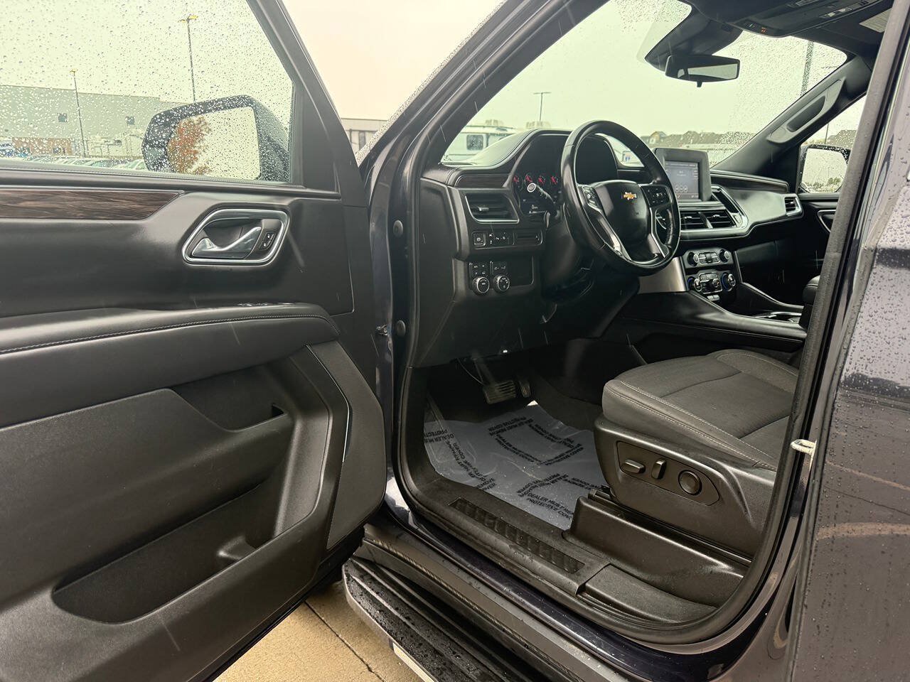 Used 2023 Chevrolet Suburban LS AWD/4WD image 10