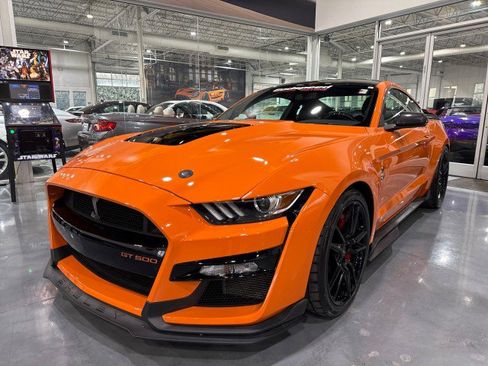 Used 2020 Ford Mustang Shelby GT500 w/ Technology Package image 23