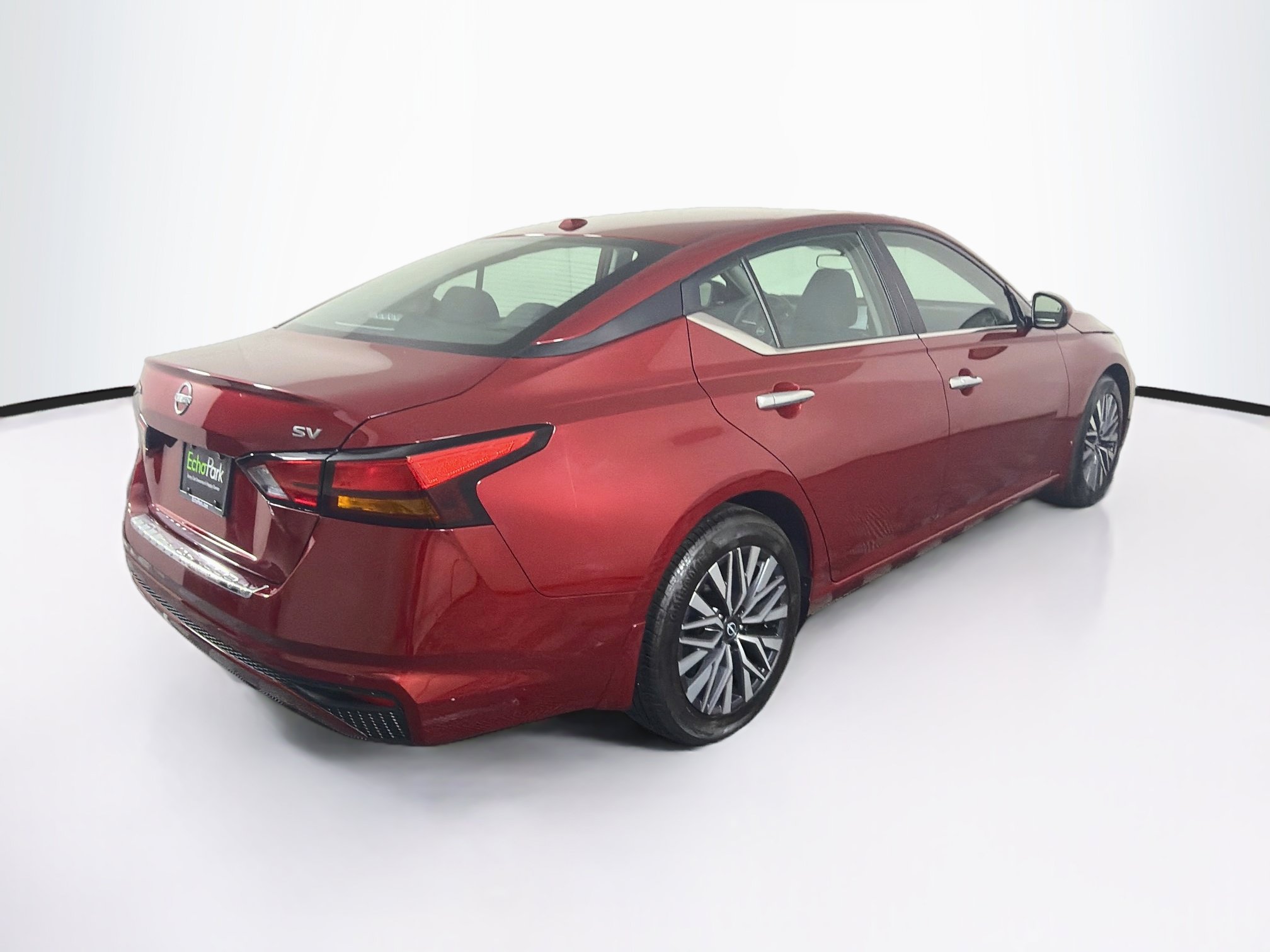 Used 2023 Nissan Altima 2.5 SV FWD image 9