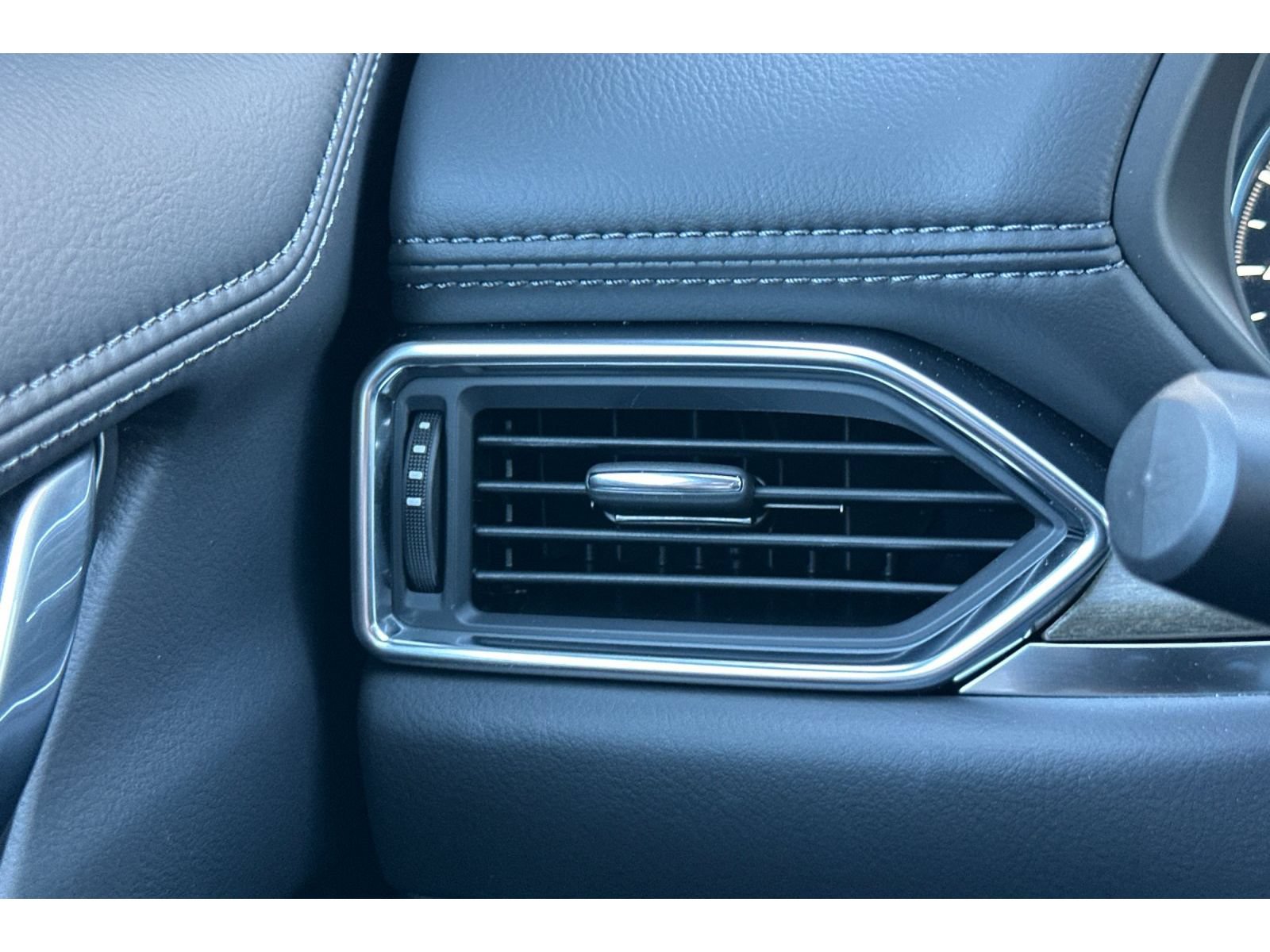 Certified 2025 MAZDA CX-5 Signature AWD/4WD image 30