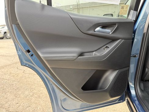 New 2026 Chevrolet Equinox LT image 24