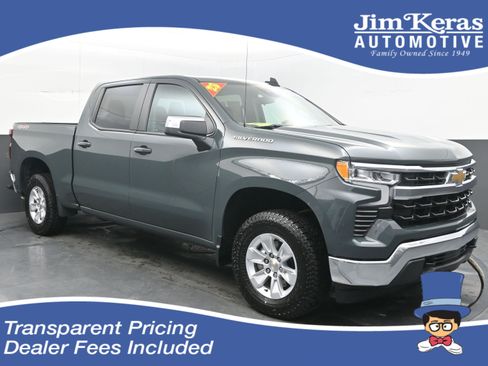 Used 2025 Chevrolet Silverado 1500 LT AWD/4WD image 1