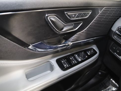 Used 2021 Lincoln Corsair Standard image 26