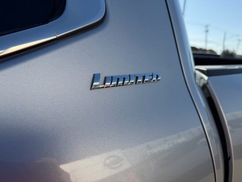 Used 2024 Toyota Tundra Limited image 11