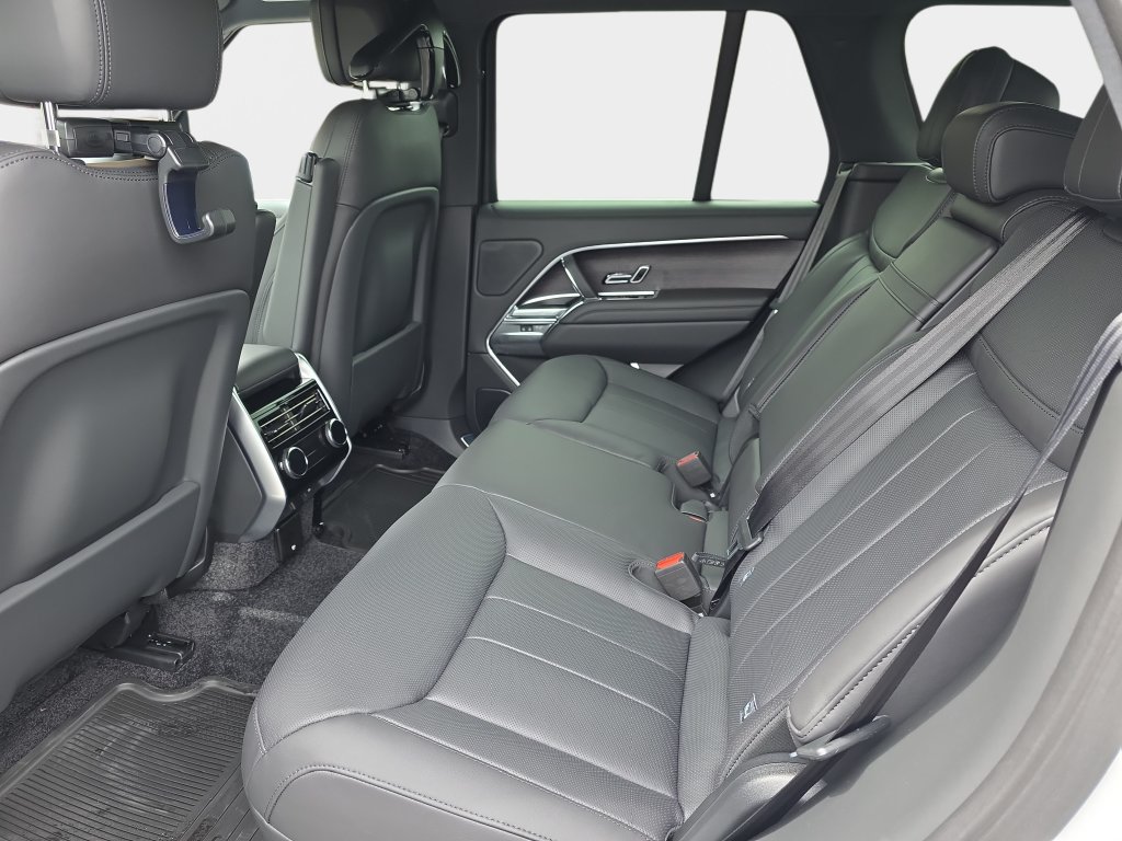 New 2026 Land Rover Range Rover SE AWD/4WD image 11