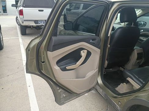 Used 2013 Ford Escape SE FWD image 26