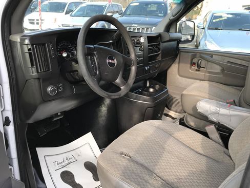 Used 2015 GMC Savana 2500 image 8